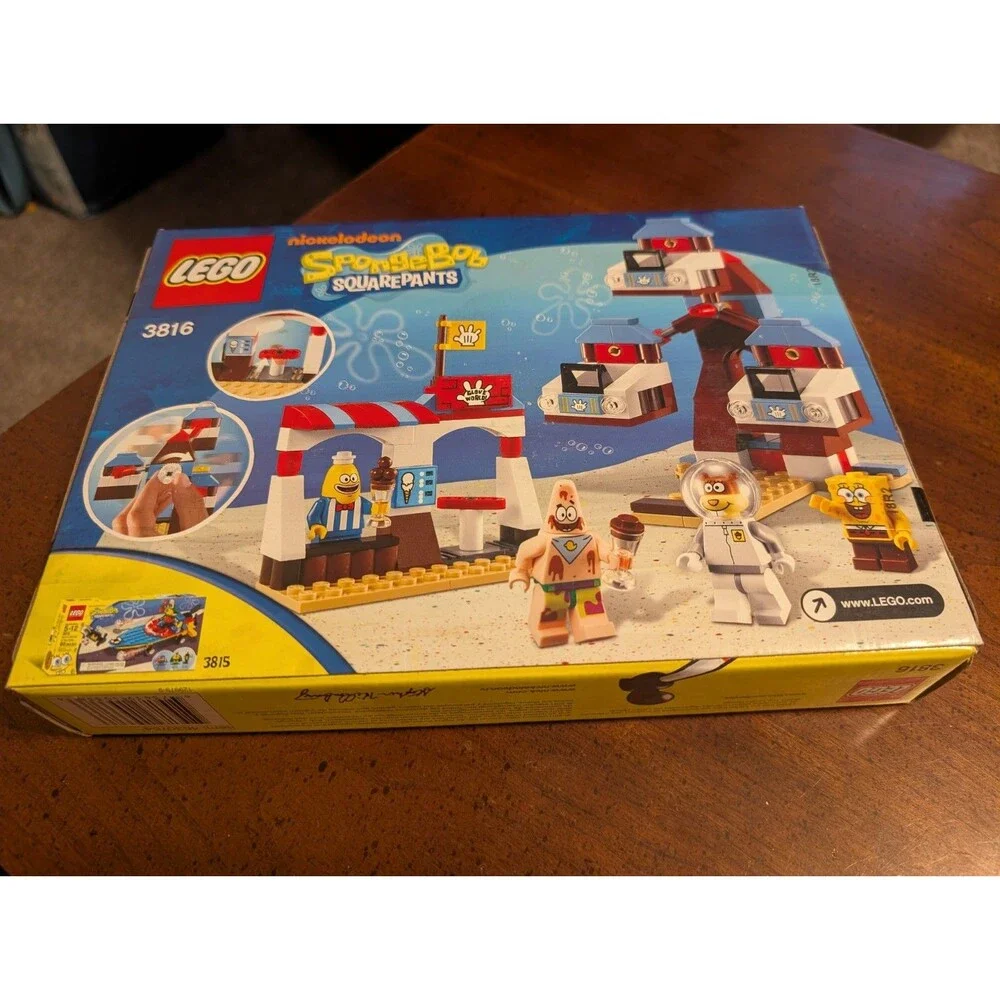 LEGO SpongeBob SquarePants Glove World Set 3816 169 pcs Ages 5-12 With Box